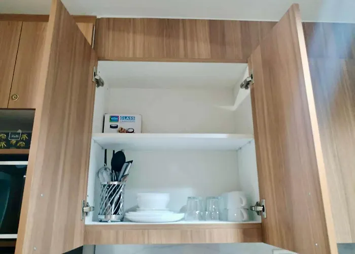 公寓式飯店 1br With Balcony & Parking At Moa Shore3